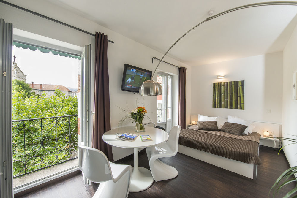 Les Capucines Bed & Breakfast Abbeville Eksteriør bilde