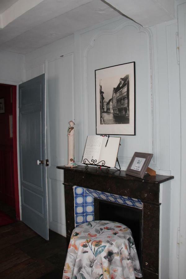 Les Capucines Bed & Breakfast Abbeville Eksteriør bilde
